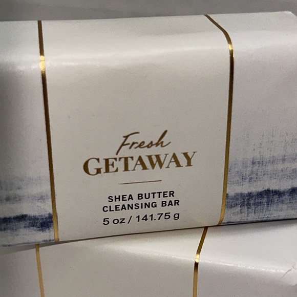 Bath and Body Works Bar Soap-FRESH GETAWAY - Picture 3 of 6